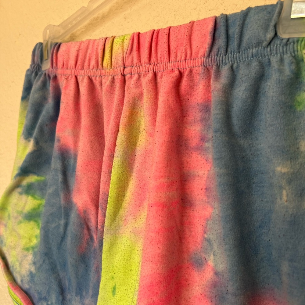 Zaful | Tie-Dye Crop Tank and Shorts Set - Picture 6 of 14